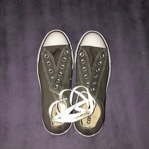 grey converse